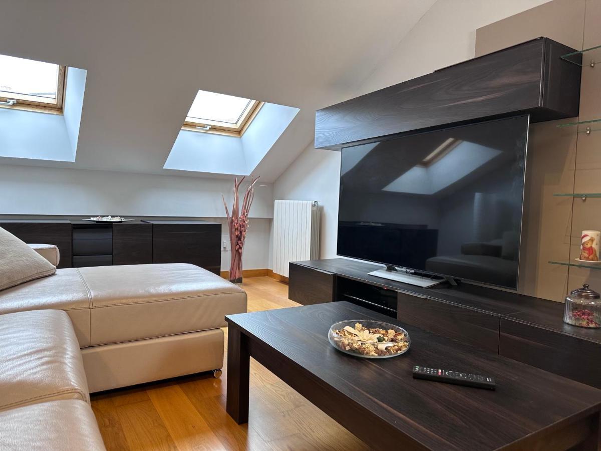 Apartamento Gran Via - Parking Gratis ซาลามังกา ภายนอก รูปภาพ